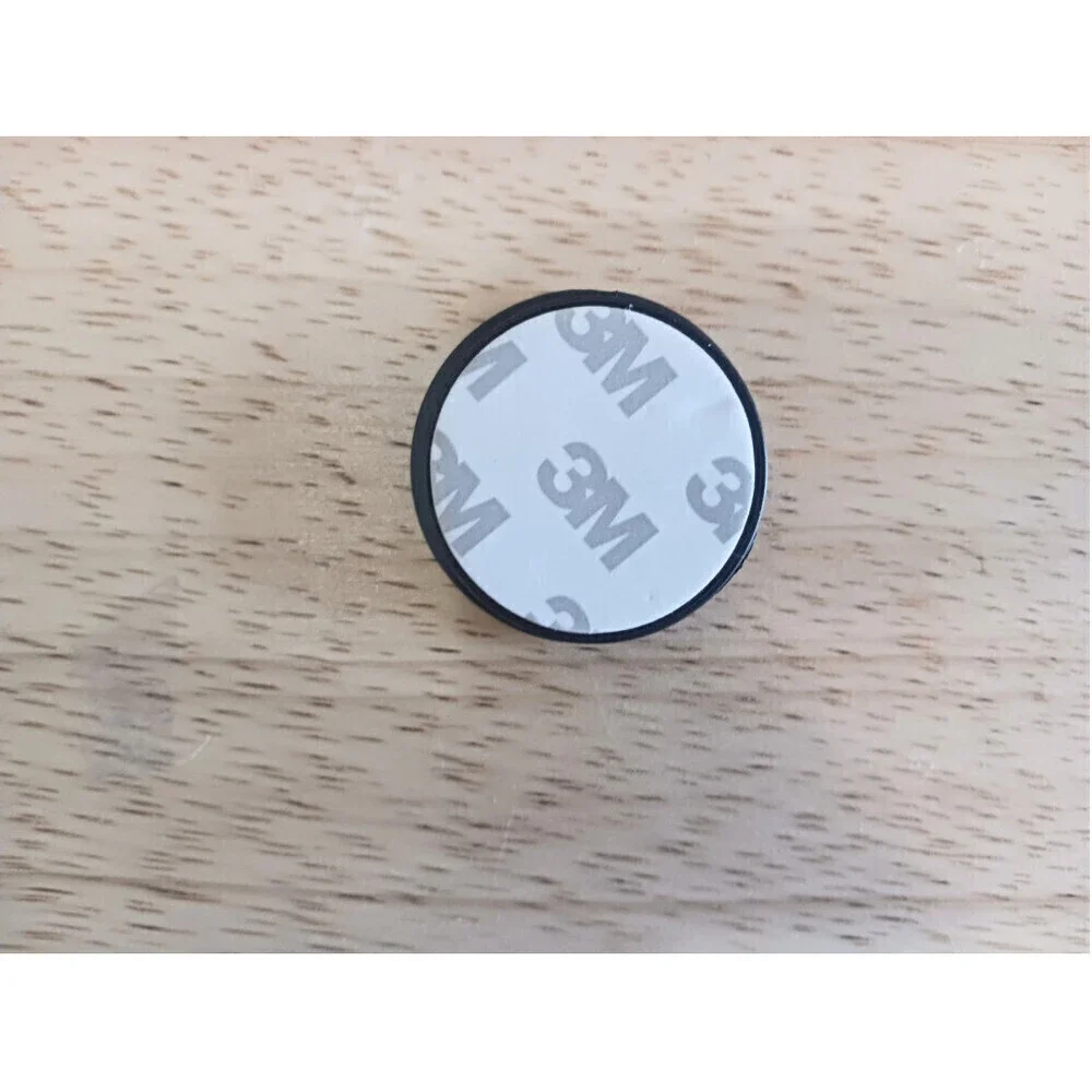 Heart Shaped Phone Grip In Black